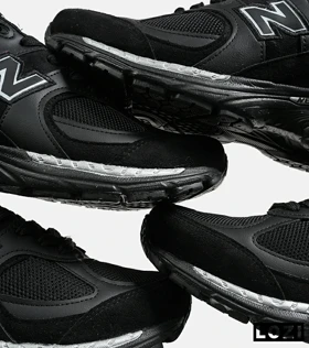 کفش کتانی مشکی NEW BALANCE 2002R