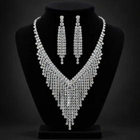 نیم ست نگینی مجلسی کدnm501گالری زیورآلات آوآرین