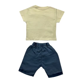 ست تیشرت آستین کوتاه و شلوارک جین پسرانه مدل زرافه کد PJ1137 رنگ کرم