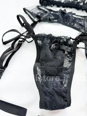 ست شورت و سوتین فنر دار هارنس و گارتر دار تور و دانتل فانتزی