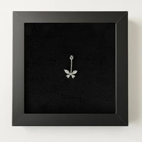 پیرسینگ نقره ناف مدل پروانه نگین‌دار