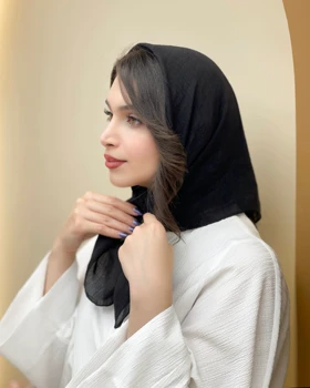 روسری کوتاه
