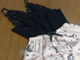 ست نیمتنه گیپور و شلوارک طرح ماه و ستاره 020