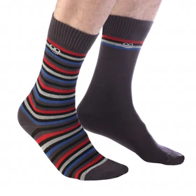 جوراب ساق‌دار نیم نیم