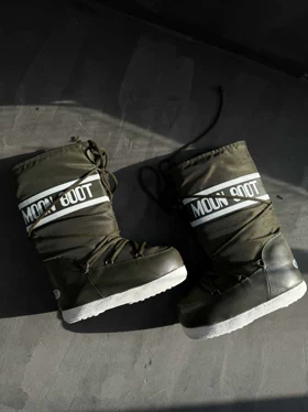 بوت MOON BOOT