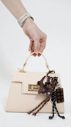 چارم بگ سگ چرم