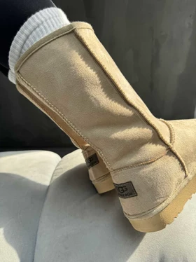 بوت بلند UGG
