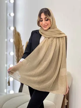 شال پلیسه منگوله‌دار