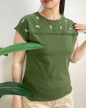 تاپ گلدوزی