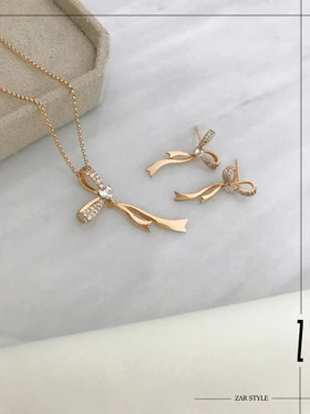 نیم‌ست پاپیون نگین‌دار