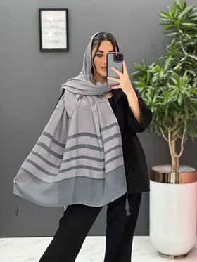 شال نخی راه راه پایین منگوله‌دار