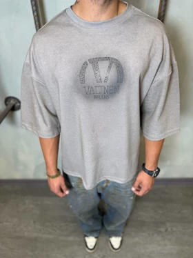 تیشرت مردانه نگین‌دار ماکان