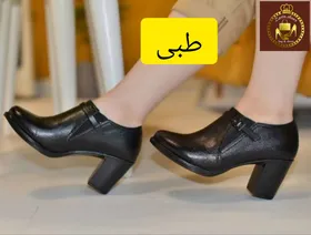 کفش نیم بوت پاشنه‌دار طبی زنانه سپید