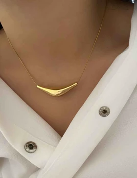 گردنبند هلالی