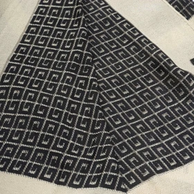 شال طرح هندسی زنانه - 39241504