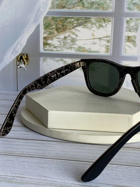 عینک آفتابی ری‌بن ویفرر RB2140 با فریم کائوچو و عدسی کریستال – محافظت کامل UV400 (فریم مشکی عدسی مشکی با طرح فانتزی داخلی)