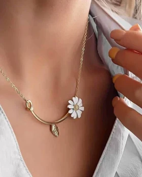 گردنبند گل بابونه