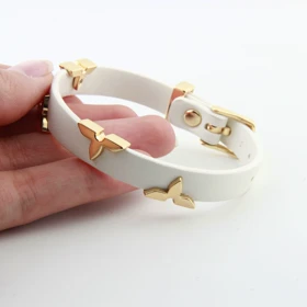 دستبند زنانه مدل گل سه پر (سفید)