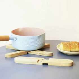 زیر قابلمه ای چوبی مگنتی دو تیکه