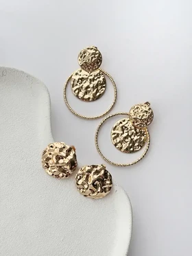 گوشواره های طلایی مدل چکش خورده