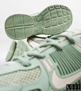 کفش کتانی مردانه و زنانه سبز کرم NIKE vaporfly 3 green