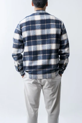 پیراهن آستین بلند پشمی جیب‌دار مردانه