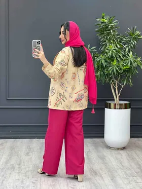 ست مانتو و شلوار چهار دکمه گل‌دار 3277
