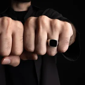 انگشتر سیگنت Signet Ring
