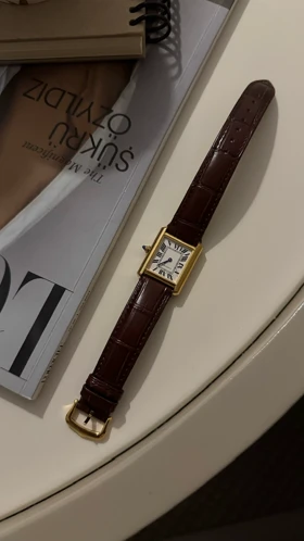 ساعت اصلی کارتیر تانک cartier tank