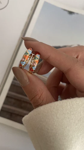 گوشواره حلقه‌ای میناکاری