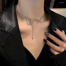 چوکر پروانه حلقه‌ای با آویز
