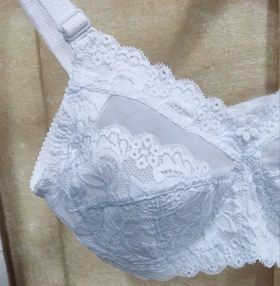 سوتین دانتل دالبری دور بسته اعلا