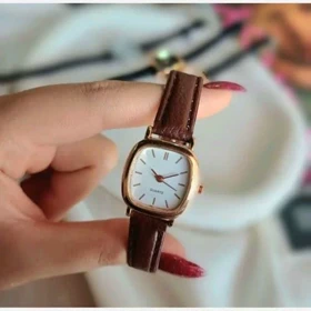 ساعت مچی عقربه‌ای زنانه مدل کلاسیک بند چرم