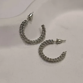 گوشواره تک