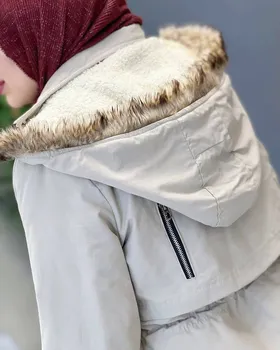 کاپشن پاپیون رسمی ضدآب زارا