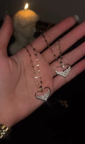 گردنبند طرح طلا قلب طلایی