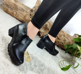 کفش طبی مجلسی مدل پونا