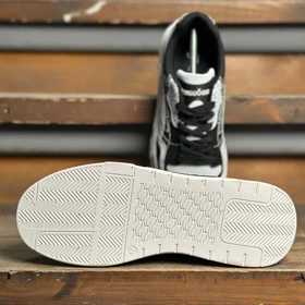 ونس کتانی فشیون