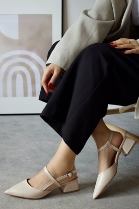 کفش پاشنه‌بلند کلاسیک زنانه polka-store polka-store