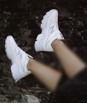 کفش نیوبالانس (New Balance) زنانه سفید