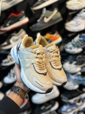 کتانی v2k مردانه کرم قهوه ای