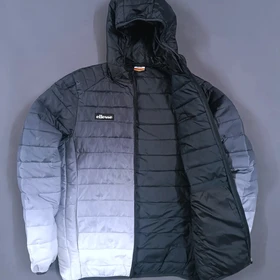 کاپشن لایت اورجینال برند معتبر و مشهور ellesse ایتالیا 🇮🇹