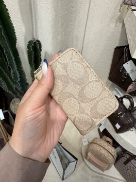 جاکارتی چرمی بنو (کوچ کرم)