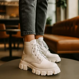 نیم بوت زنانه سفید مدل Roxana