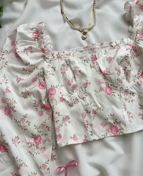 کراپ رزصورتی شین🪞🎀