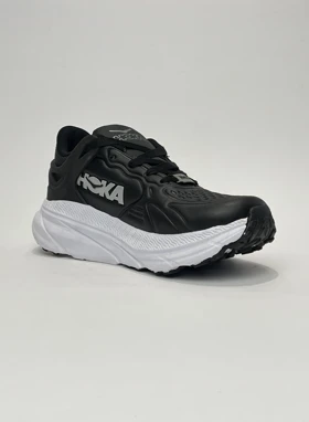 کتانی راحتی هوکا وان وان مشکی رویه چرم