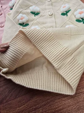 ژاکت بافت گل بابونه