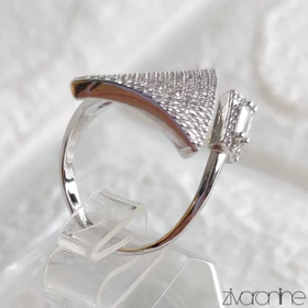 انگشتر زنانه مدل مثلثی نقره ای 30016