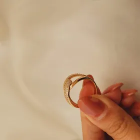 انگشتر زنانه ژوپینگ طرح کارتیر درشت هالف نگین