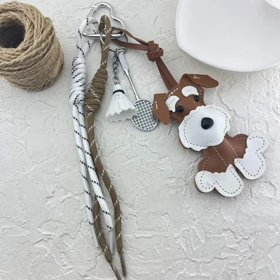 آویز کیف شیک طرح سگ چرمی، یک انتخاب دوست‌داشتنی